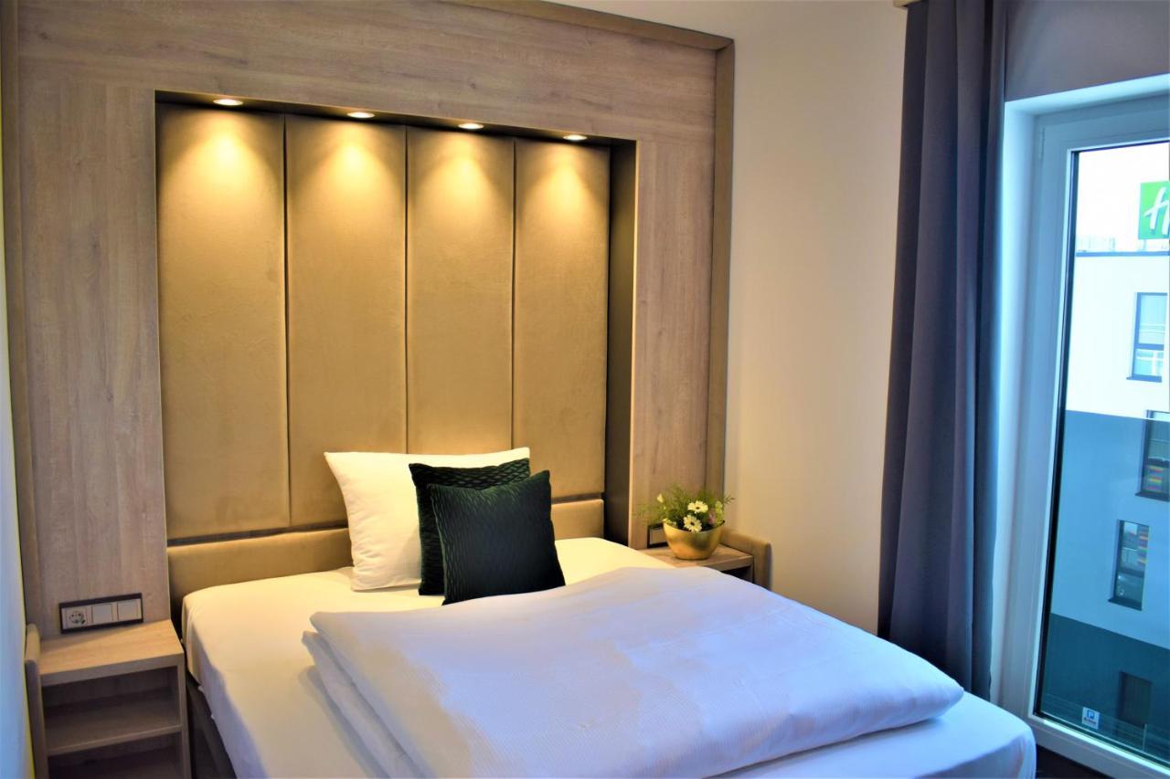 The Staycation By Lehmann Hotels Sindelfingen Bagian luar foto