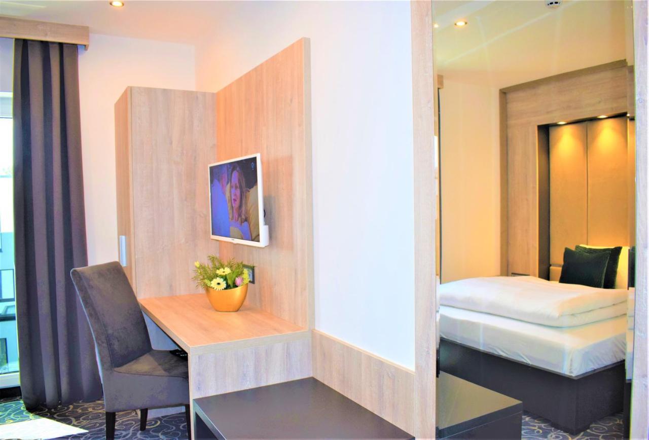 The Staycation By Lehmann Hotels Sindelfingen Bagian luar foto