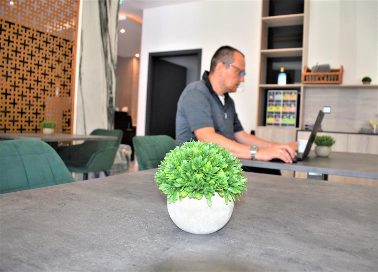 The Staycation By Lehmann Hotels Sindelfingen Bagian luar foto